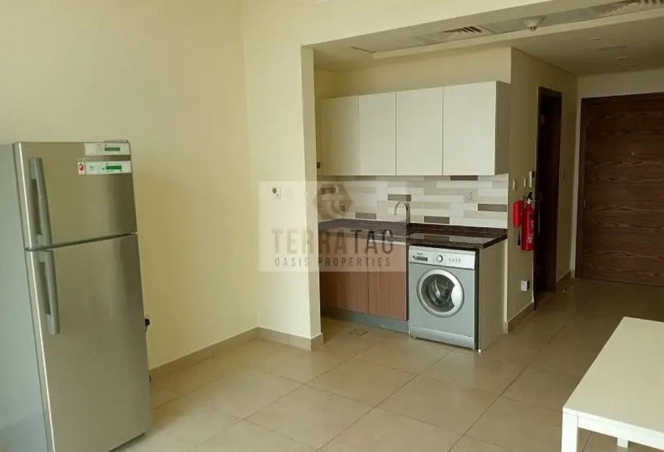 Semi Furnished | Ready to Move in | Chiller Free photo 6