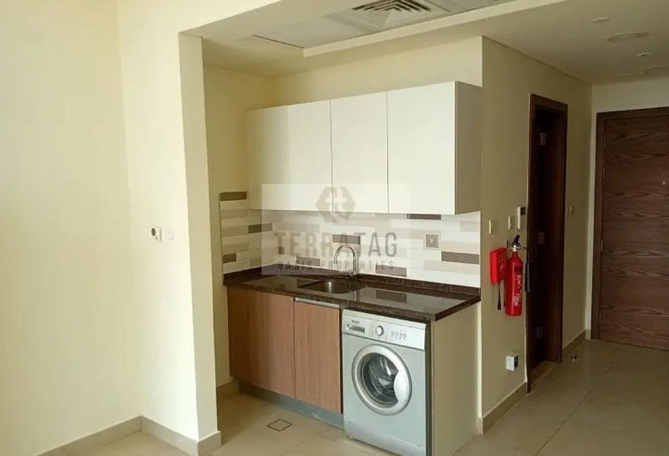 Semi Furnished | Ready to Move in | Chiller Free photo 7