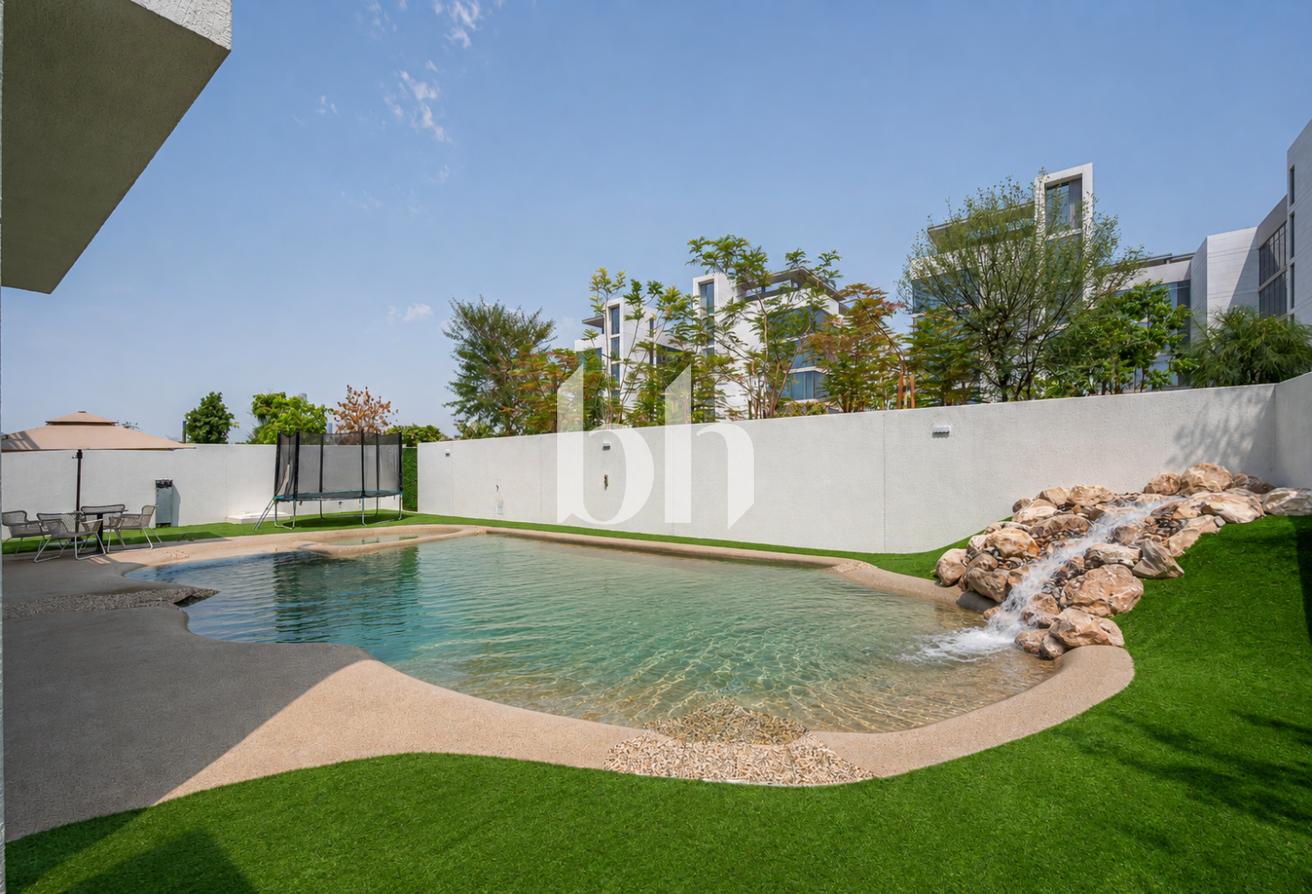 Serene living | Fully upgraded | Turnkey photo 12
