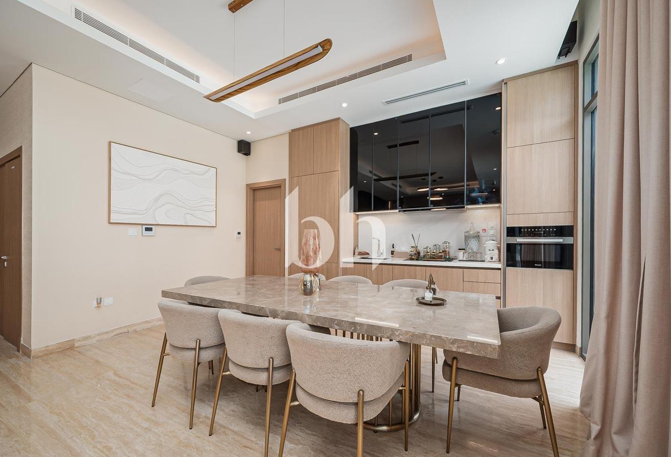 Serene living | Fully upgraded | Turnkey photo 4
