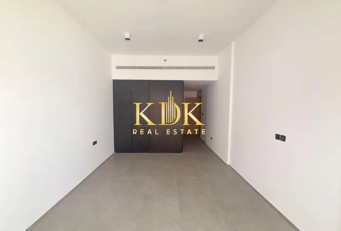 91830022 - Property Image 2