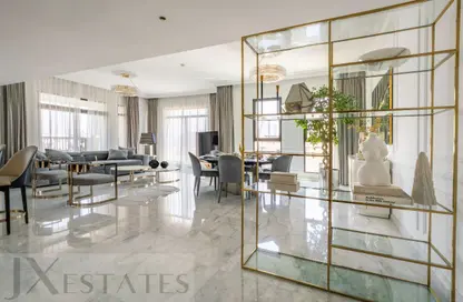 Apartment - 4 Bedrooms - 3 Bathrooms for sale in Lamtara 2 - Madinat Jumeirah Living - Umm Suqeim - Dubai