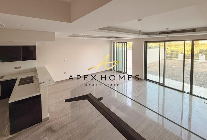 73112366 - Property Image 2