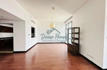 Apartment - 1 Bedroom - 2 Bathrooms for rent in Green Lakes Towers 2 - Green Lakes Towers - JLT Cluster S - Jumeirah Lake Towers - Dubai