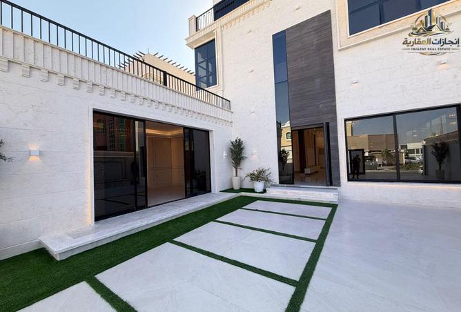 74235723 - Property Image 2