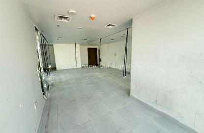 Office Space - Studio - 1 for rent in Shadow Tower - Al Mamzar - Sharjah - Sharjah