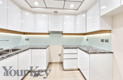 شقة - 3 - 4 للايجار في يونايتد سكوير - الخالدية - أبوظبي