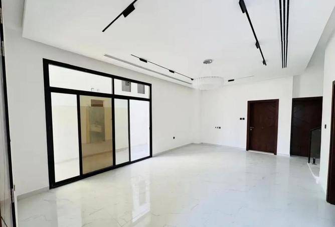 136102999 - Property Main Image
