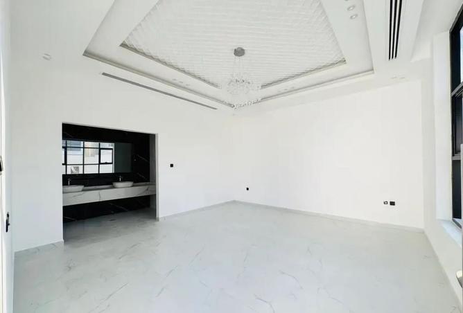 136102999 - Property Image 3