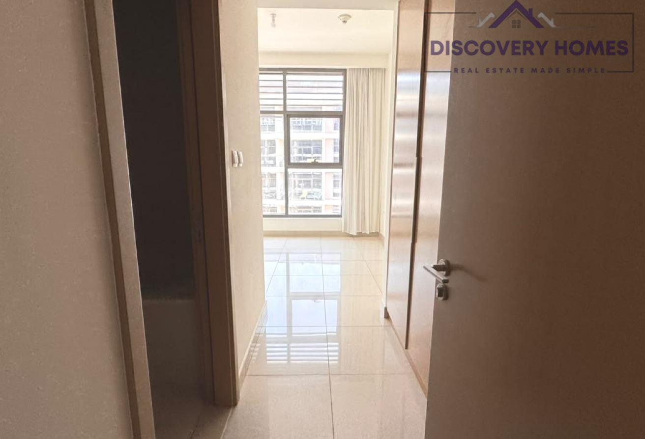 Vacant Unit | Park View | Private Balcony photo 14