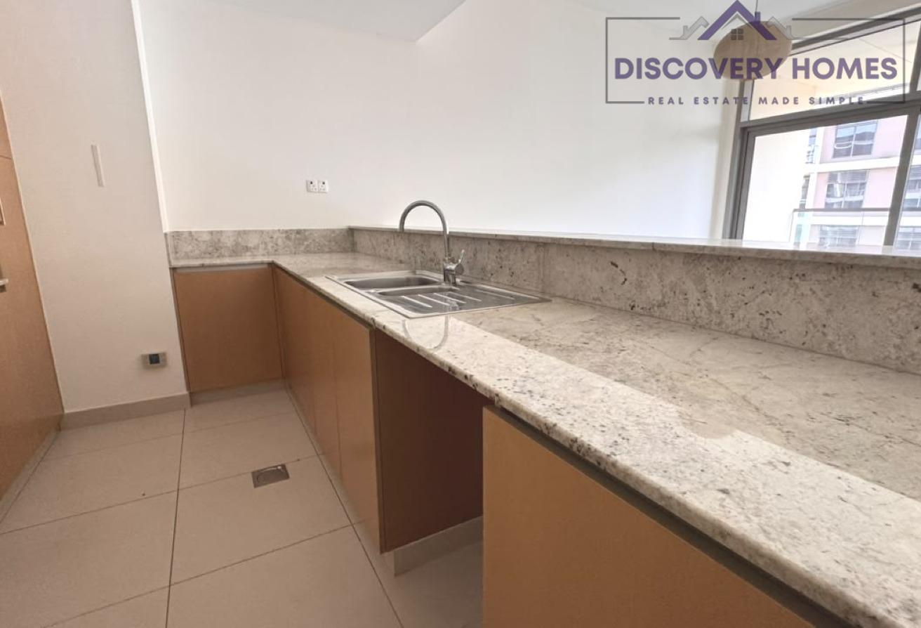 Vacant Unit | Park View | Private Balcony photo 17