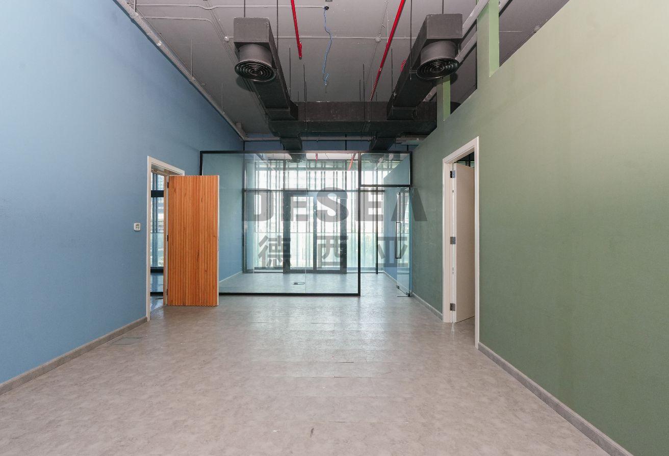Vacant | Semi Fitted | Spacious Layout