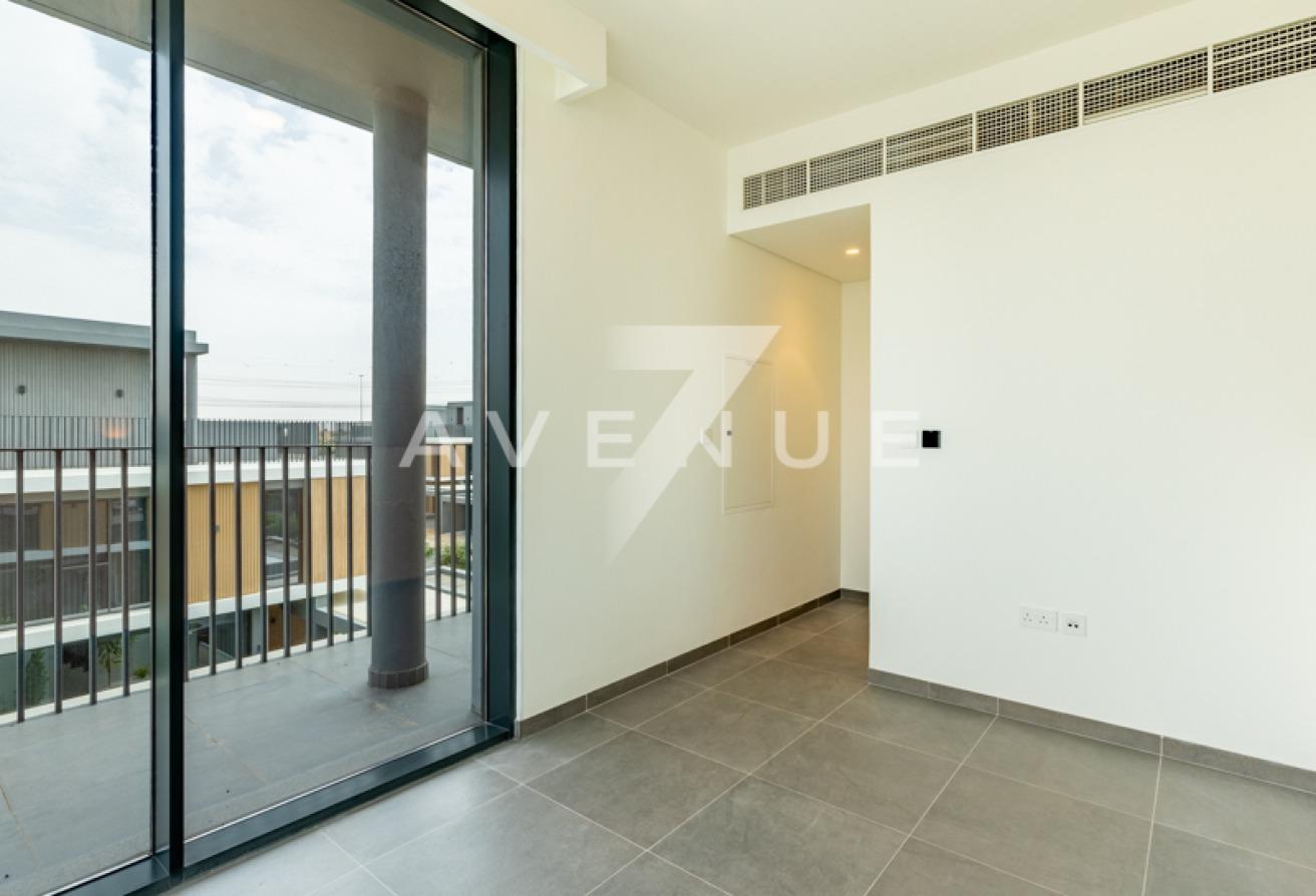 Landscaped | Moonstone I Internal Unit photo 24