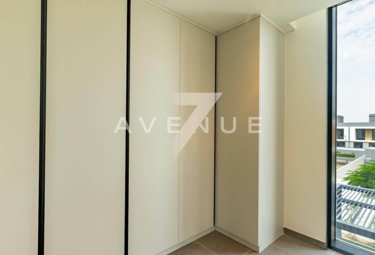 Landscaped | Moonstone I Internal Unit photo 21