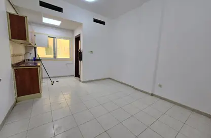Apartment - Studio - 1 Bathroom for rent in Fire Station Road - Muwaileh - Sharjah