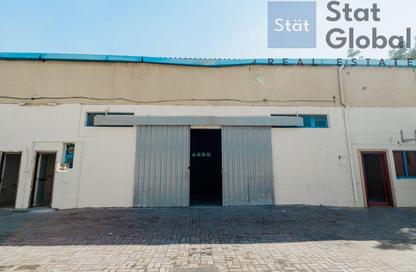 Warehouse - Studio - 2 Bathrooms for rent in Al Qusais Industrial Area 4 - Al Qusais Industrial Area - Al Qusais - Dubai
