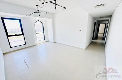 Apartment - 3 Bedrooms - 3 Bathrooms for rent in Muwaileh 3 Building - Muwaileh - Sharjah