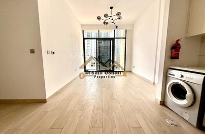 Apartment - 2 Bedrooms - 2 Bathrooms for rent in Azizi Riviera 40 - Azizi Riviera - Meydan One - Meydan - Dubai