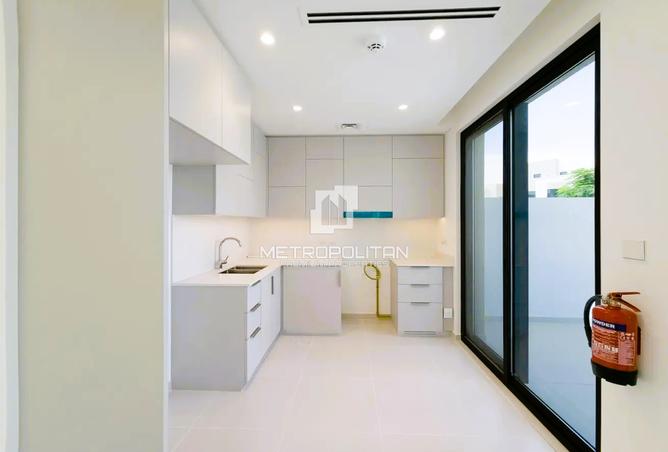 141907989 - Property Image 3
