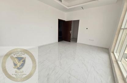 Villa - 4 Bedrooms - 6 Bathrooms for rent in Al Jazzat - Al Riqqa - Sharjah