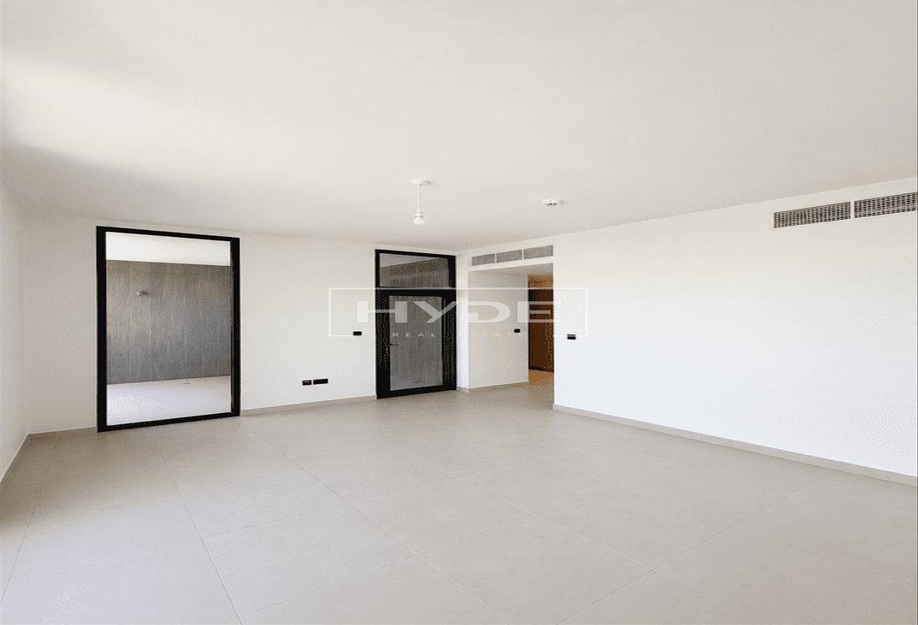 Immaculate Condition | Park View | Vacant photo 8