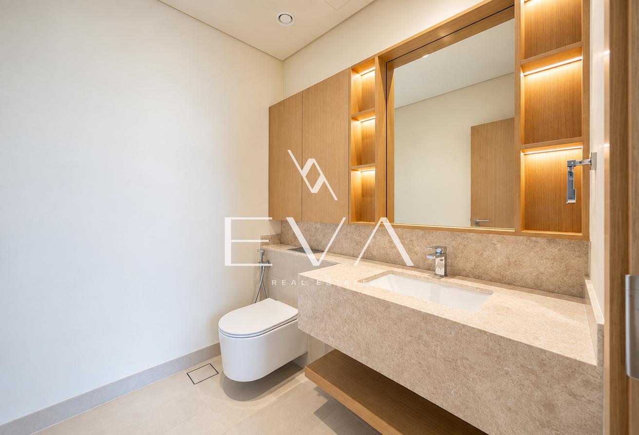 LUXURY VILLA | UNFURNISHED | VACANT photo 11