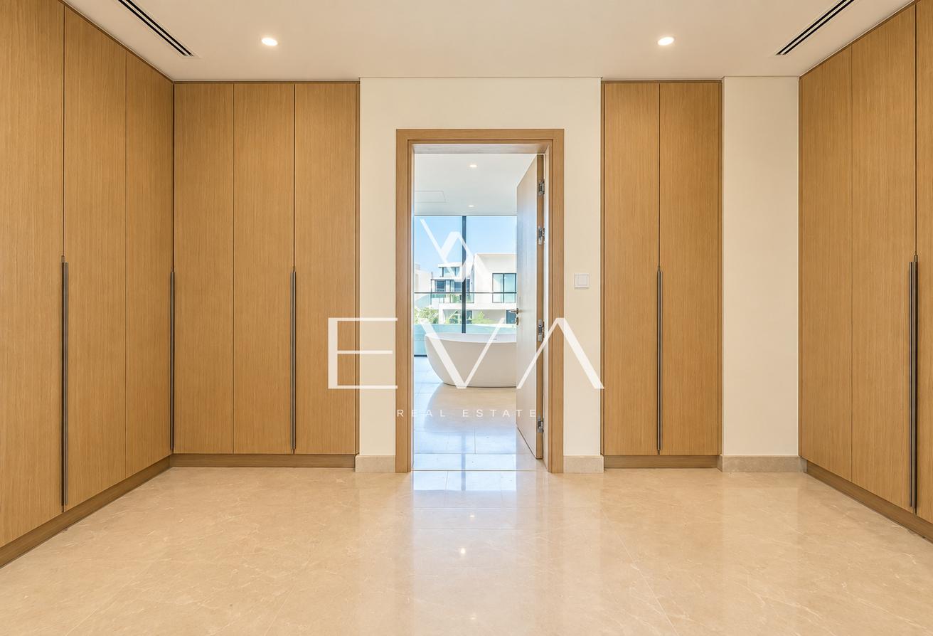 LUXURY VILLA | UNFURNISHED | VACANT photo 22