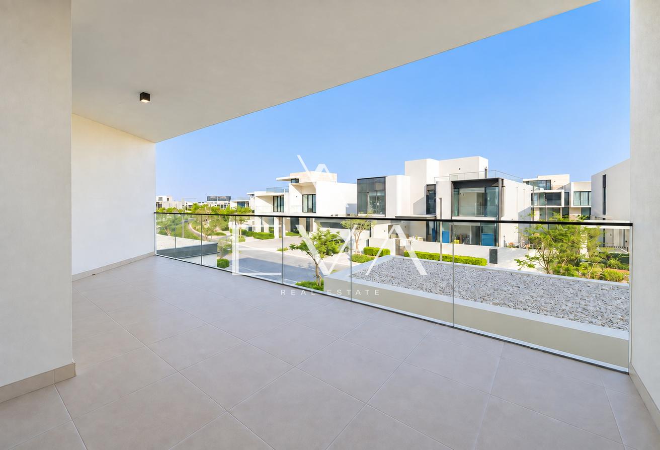 LUXURY VILLA | UNFURNISHED | VACANT photo 29