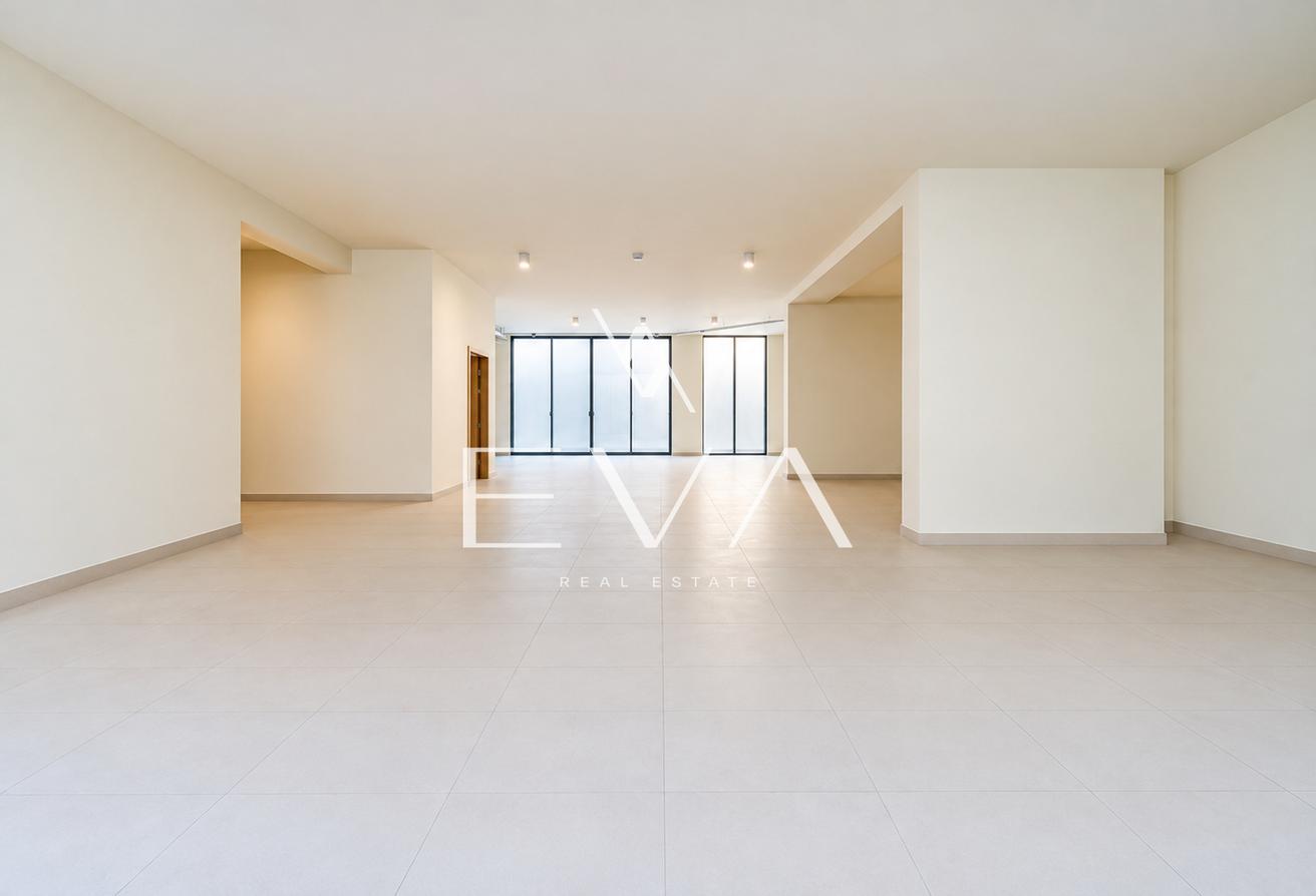 LUXURY VILLA | UNFURNISHED | VACANT photo 17