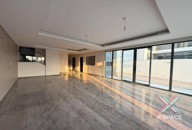 100387786 - Property Image 2
