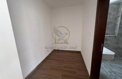 Villa - 4 Bedrooms - 6 Bathrooms for rent in Al Azra - Al Riqqa - Sharjah