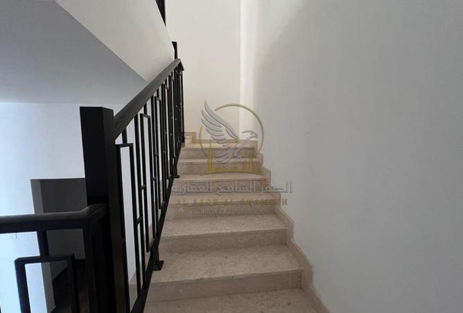 127923102 - Property Image 3