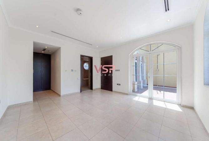 54409602 - Property Image 3