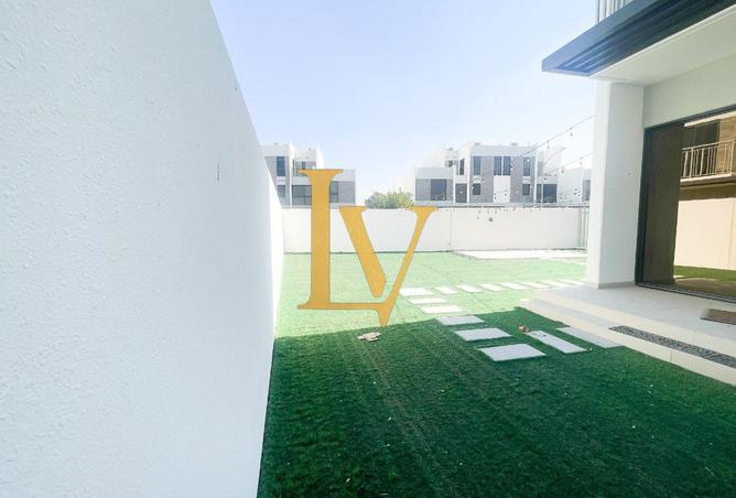 138311100 - Property Image 3