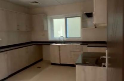 Villa - 5 Bedrooms - 5 Bathrooms for rent in Downtown Fujairah - Fujairah