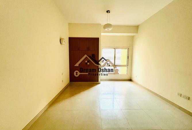 80696129 - Property Image 2