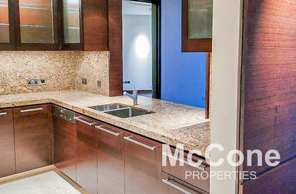 Apartment - 1 Bedroom - 2 Bathrooms for sale in Burj Khalifa - Burj Khalifa Area - Downtown Dubai - Dubai