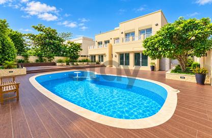 Villa - 5 - 5 for rent in Meadows 2 - Meadows - Dubai