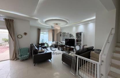 Villa - 5 Bedrooms - 6 Bathrooms for sale in Arabian Style - Al Reef Villas - Al Reef - Abu Dhabi