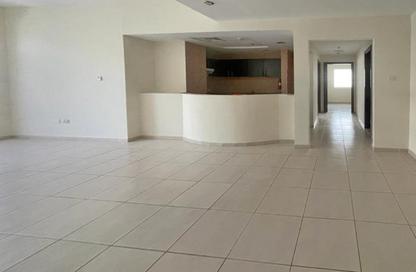 Apartment - 2 Bedrooms - 3 Bathrooms for rent in Royal Residence 2 - Royal Residence - Dubai Sports City - Dubai