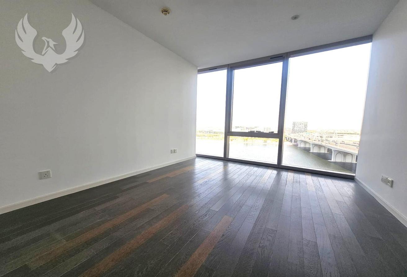 Vacant | Upgraded 2 Bed | Creek Views | Mid Floor photo 4