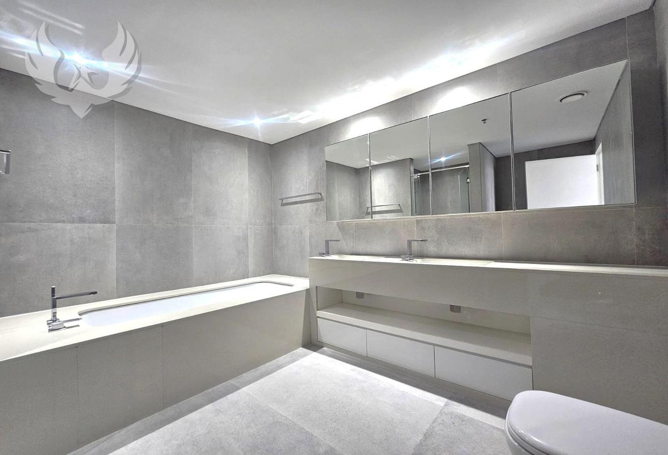 Vacant | Upgraded 2 Bed | Creek Views | Mid Floor photo 6