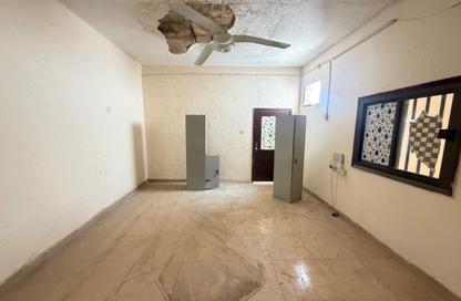 Villa - 4 Bedrooms - 3 Bathrooms for rent in Al Sabkha - Al Riqqa - Sharjah Villa - 4 Bedrooms - 3 Bathrooms for rent in Al Sabkha - Al Riqqa - Sharjah