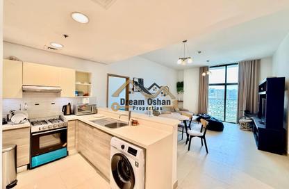 Apartment - 2 Bedrooms - 3 Bathrooms for rent in Iris Amber - Al Jaddaf - Dubai