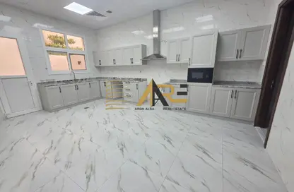 Villa - 5 Bedrooms - 7 Bathrooms for rent in Al Hooshi Villas - Hoshi - Al Badie - Sharjah