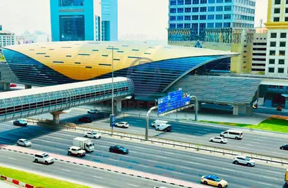 شقة - 2 غرف نوم - 2 حمامات للايجار في برج زعبيل - شارع الشيخ زايد - دبي