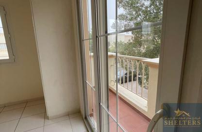 Villa - 2 Bedrooms - 3 Bathrooms for rent in Springs 2 - The Springs - Dubai