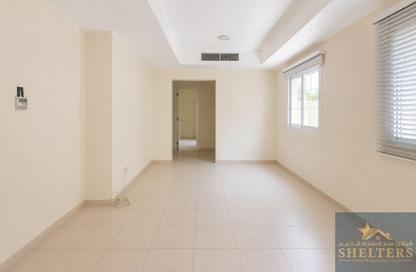 Villa - 2 Bedrooms - 3 Bathrooms for rent in Springs 2 - The Springs - Dubai