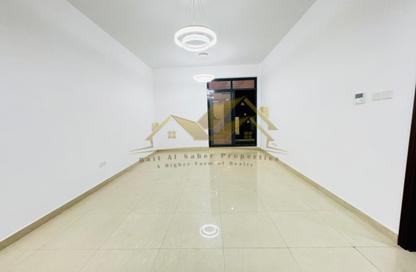 Apartment - 1 Bedroom - 2 Bathrooms for rent in Jumeirah Garden City - Al Satwa - Dubai