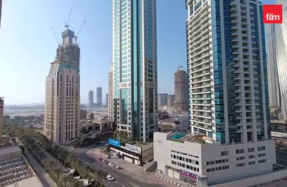 Apartment - 1 Bedroom - 2 Bathrooms for rent in The Royal Oceanic - Dubai Marina - Dubai